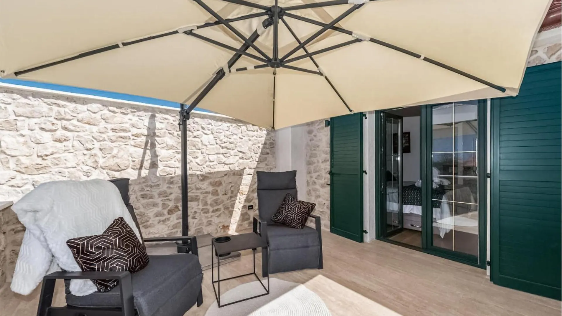 Pet Friendly Home In Poljaci With Kitchen Poljica  Holiday home Poljica (Zadar)