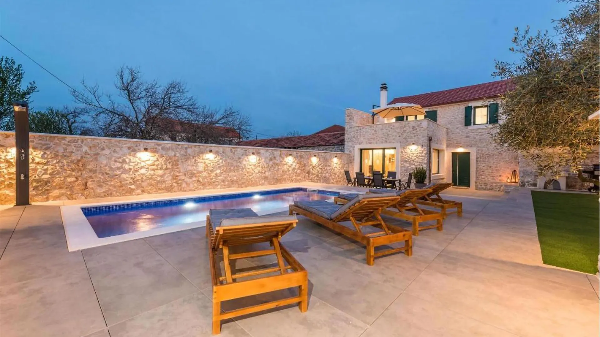 Holiday home Pet Friendly Home In Poljaci With Kitchen Poljica