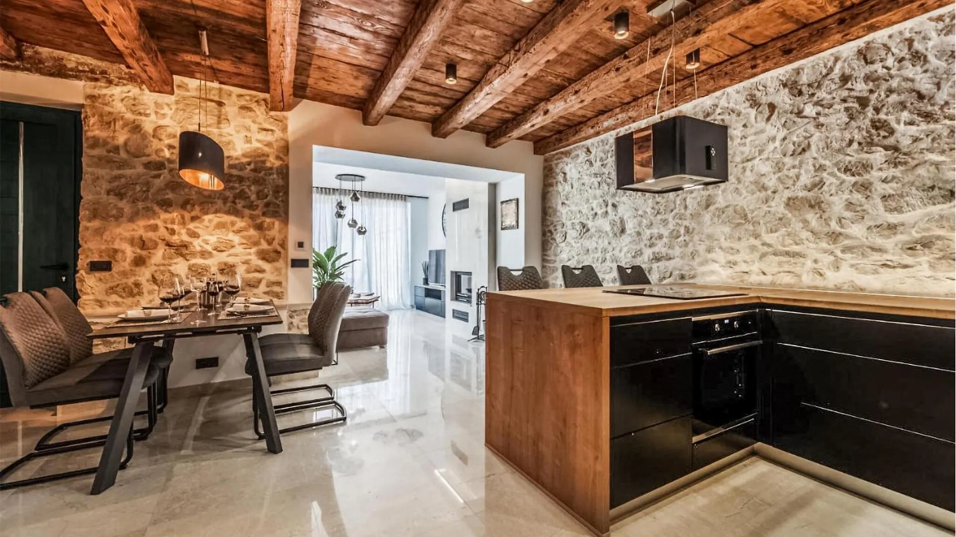Holiday home Pet Friendly Home In Poljaci With Kitchen Poljica